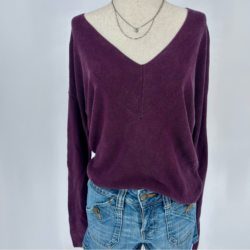 Eileen Fisher Plum V Neck Knit Sweater Minimalist Slouchy Cozy Top Small - Picture 2 of 5
